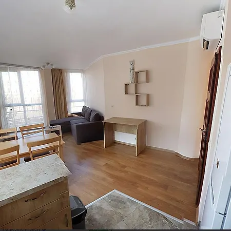 Luxury In Lazur 159, Burgas